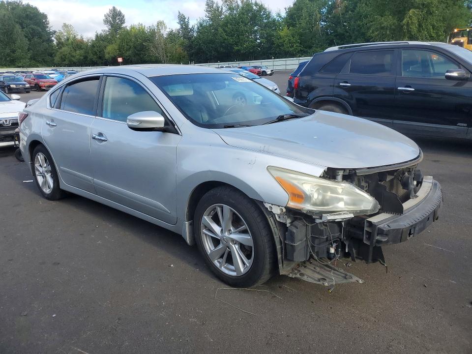 Photo 4 from auction – 2015 NISSAN ALTIMA with VIN 1N4AL3APXFC209025