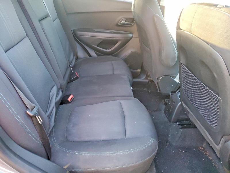 Photo 11 from auction – 2015 CHEVROLET TRAX with VIN KL7CJRSB7FB064950