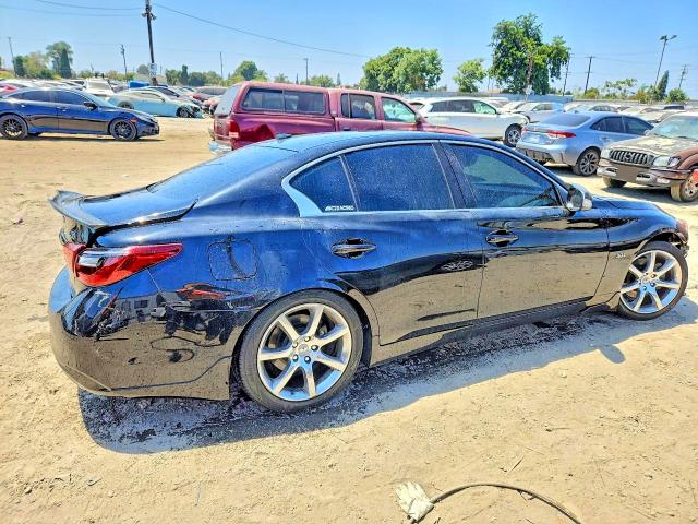 Photo 3 from auction – 2018 INFINITI Q50 with VIN JN1EV7AP2JM350531