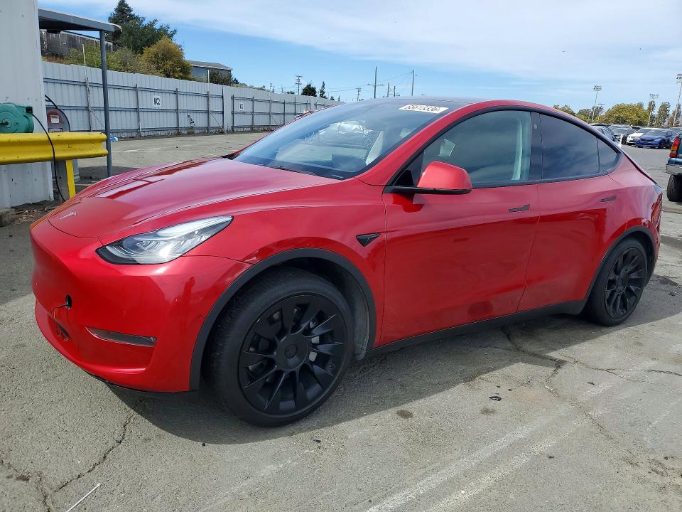 TESLA MODEL Y 2021 with VIN 5YJYGDEEXMF206704 - Photo from auction