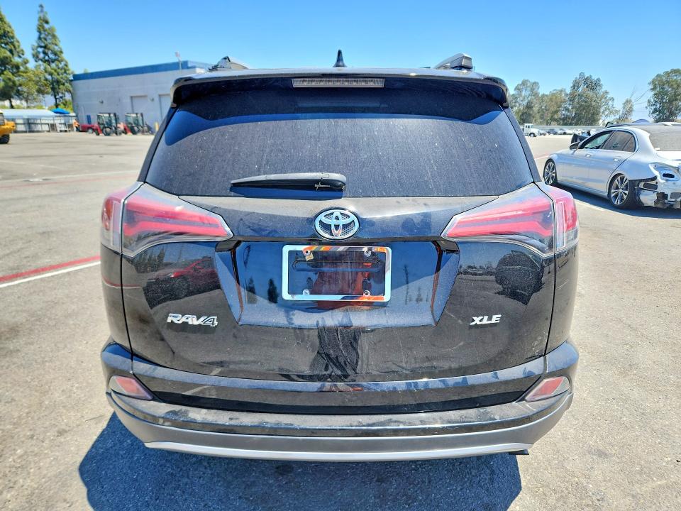 Photo 6 from auction – 2017 TOYOTA RAV4 with VIN 2T3WFREV9HW385275