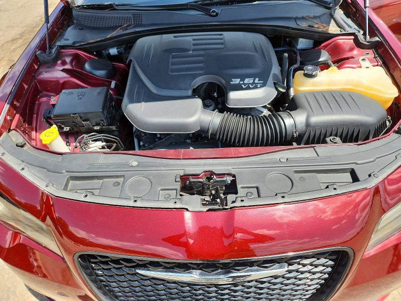 Photo 11 from auction – 2019 CHRYSLER 300 with VIN 2C3CCAAG6KH590617