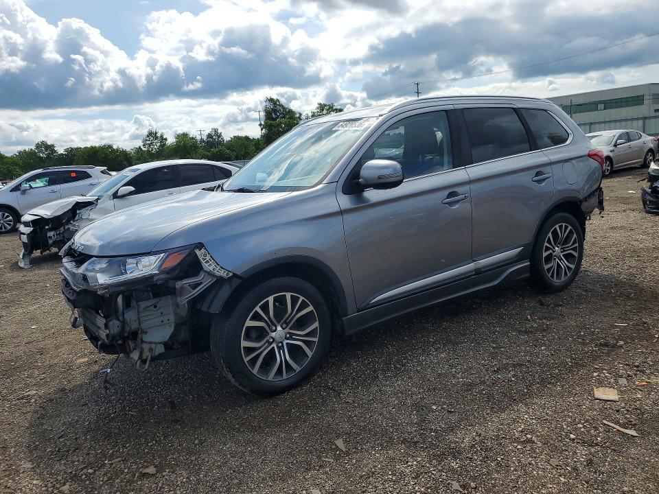 MITSUBISHI OUTLANDER 2018 with VIN JA4AD3A38JZ004565 - Photo from auction