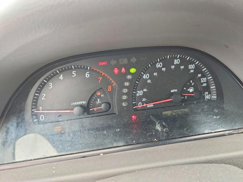 Photo 9 from auction – 2004 TOYOTA CAMRY with VIN 4T1BE32K44U794196
