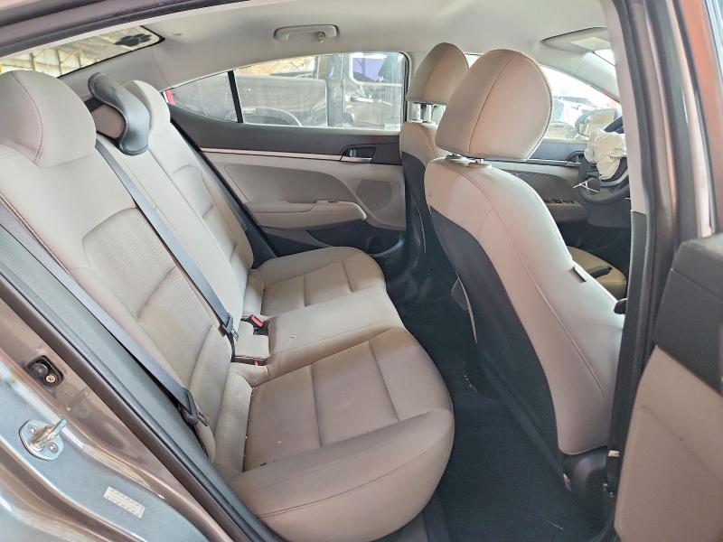 Photo 10 from auction – 2017 HYUNDAI ELANTRA with VIN KMHD74LF3HU428357