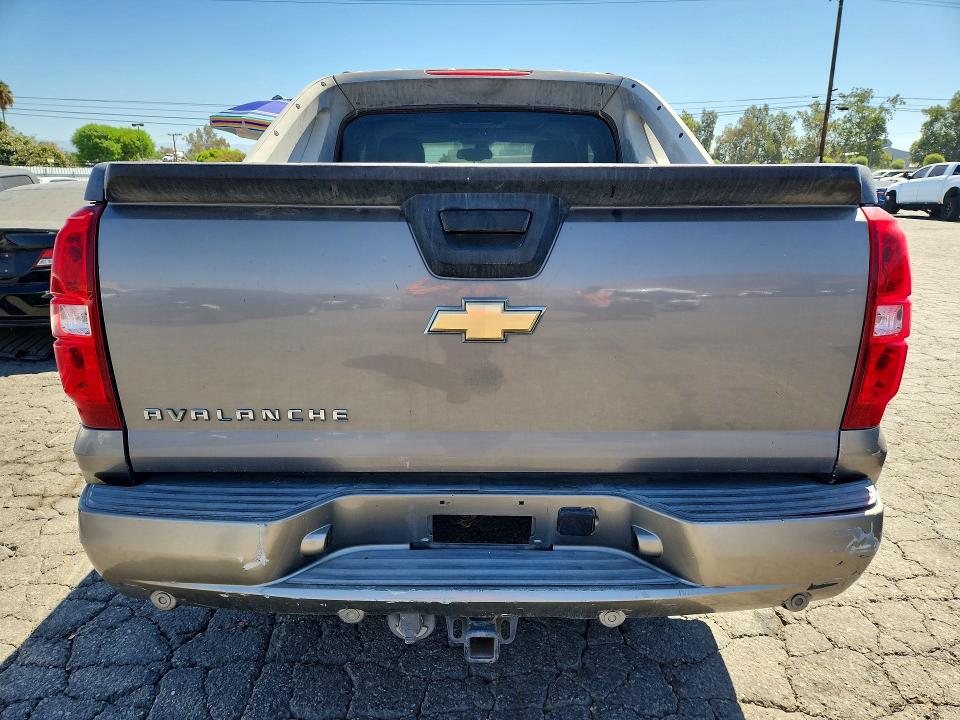 Photo 6 from auction – 2007 CHEVROLET AVALANCHE with VIN 3GNEC120X7G138013