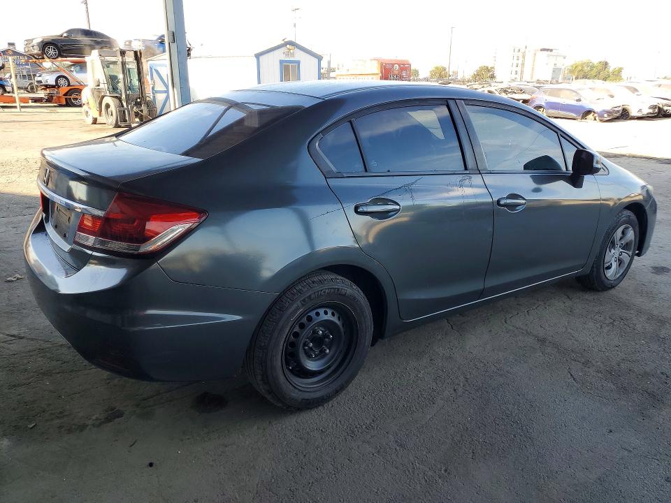 Фото 3 с аукциона – 2013 HONDA CIVIC с VIN 19XFB2F52DE255510