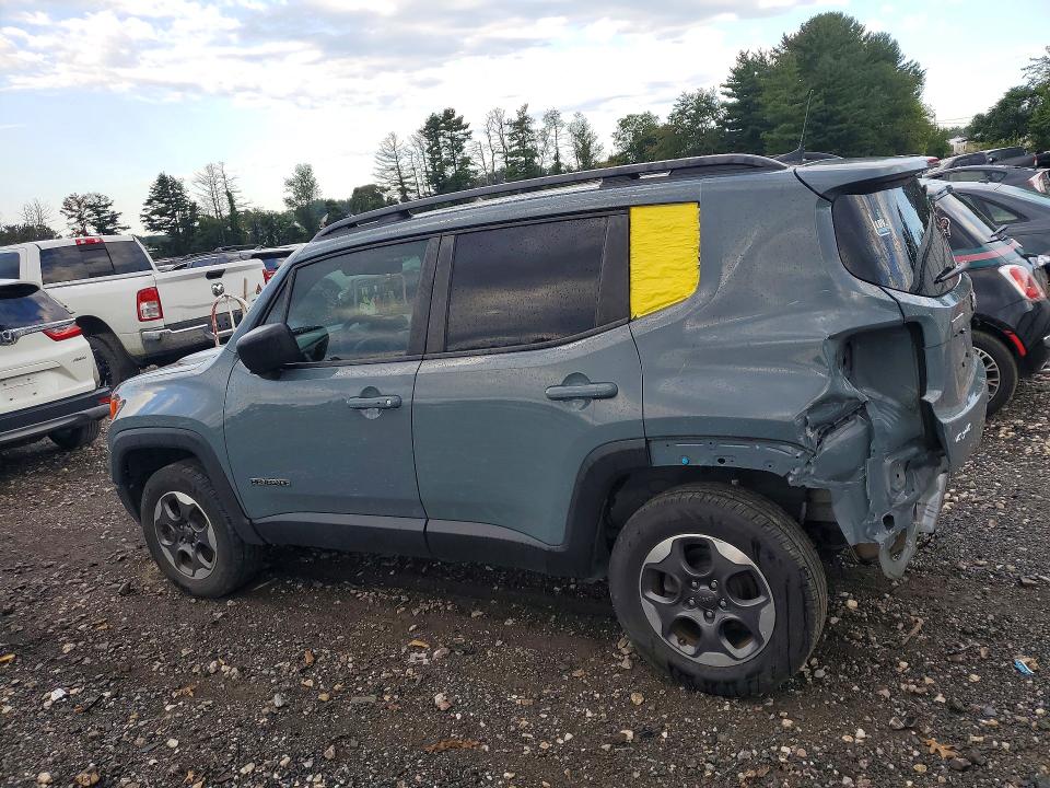 Photo 2 from auction – 2018 JEEP RENEGADE with VIN ZACCJBAB5JPH08889