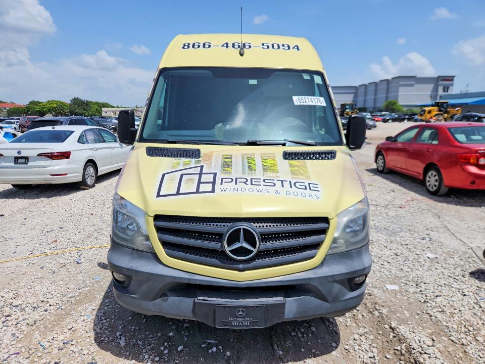 Photo 5 from auction – 2015 MERCEDES-BENZ SPRINTER with VIN WD3PE7CC8FP100694