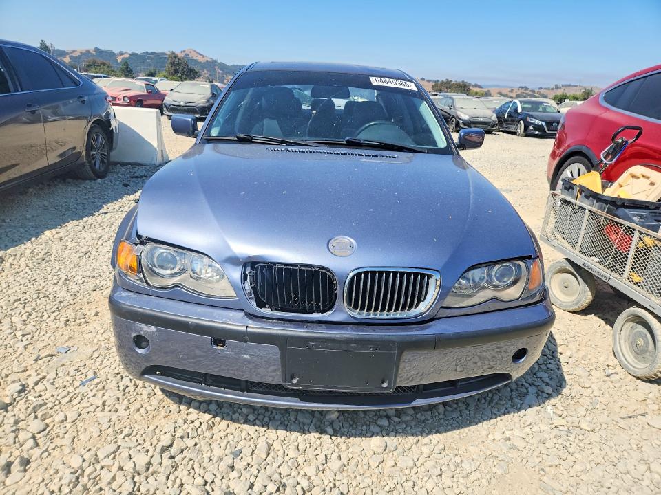Photo 5 from auction – 2005 BMW 330 with VIN WBAEV53455KM38900