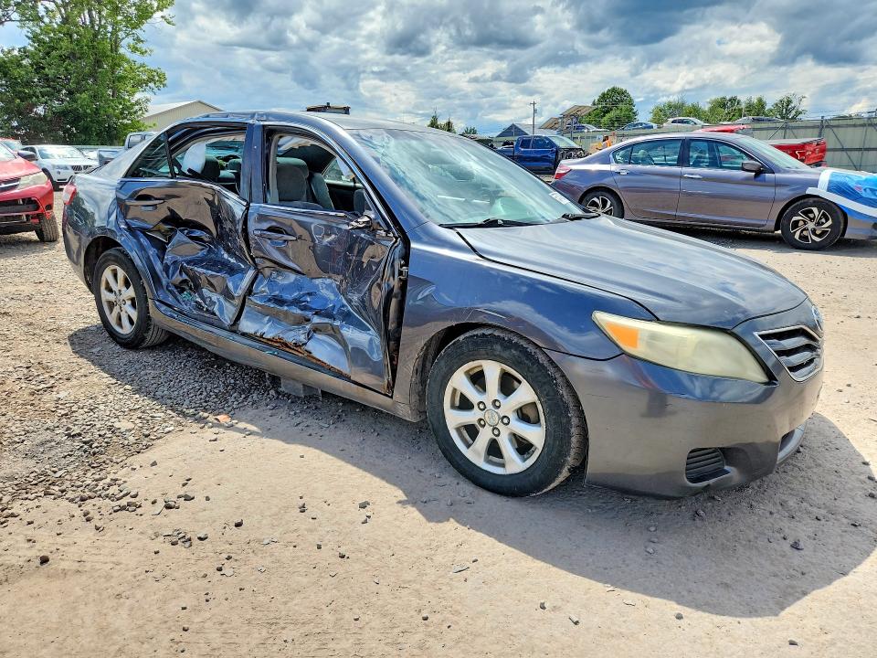 Photo 4 from auction – 2011 TOYOTA CAMRY with VIN 4T1BF3EK9BU606892