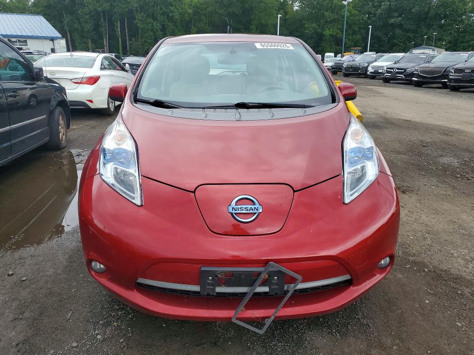 Photo 5 from auction – 2012 NISSAN LEAF with VIN JN1AZ0CP6CT018589