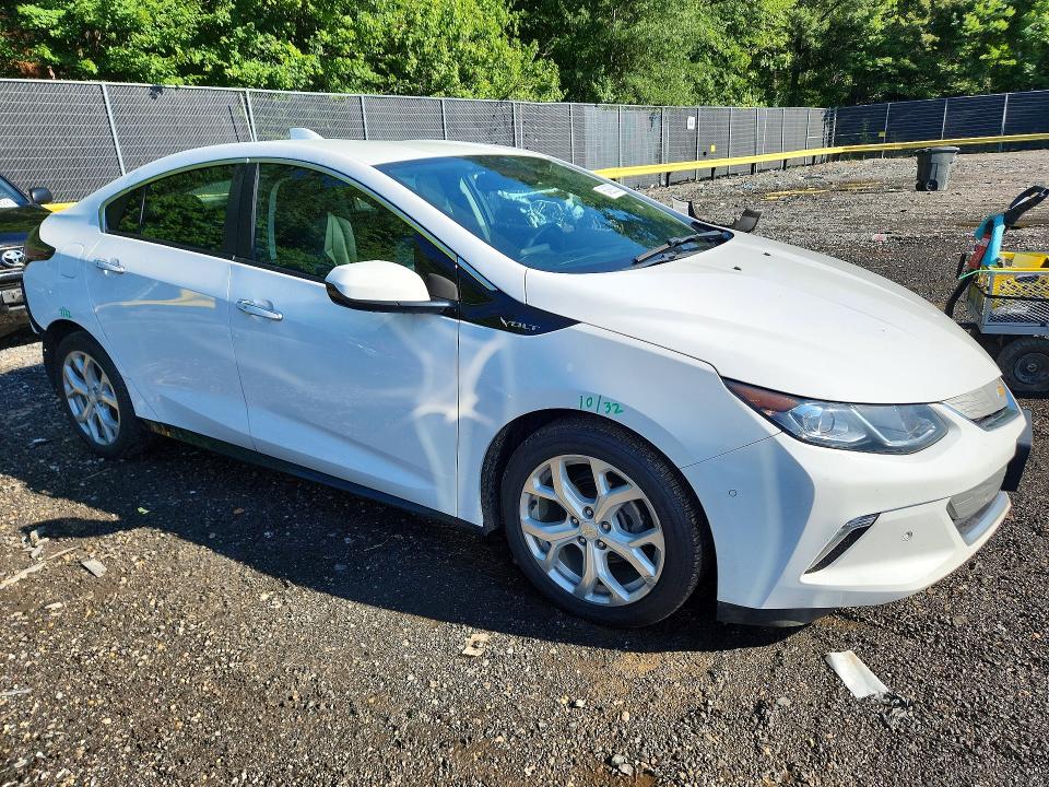 Photo 4 from auction – 2017 CHEVROLET VOLT with VIN 1G1RD6S54HU215451