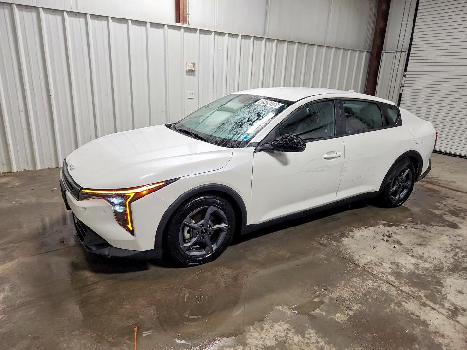KIA K4 2026 with VIN 3KPFT4DE6TE254094 - Photo from auction