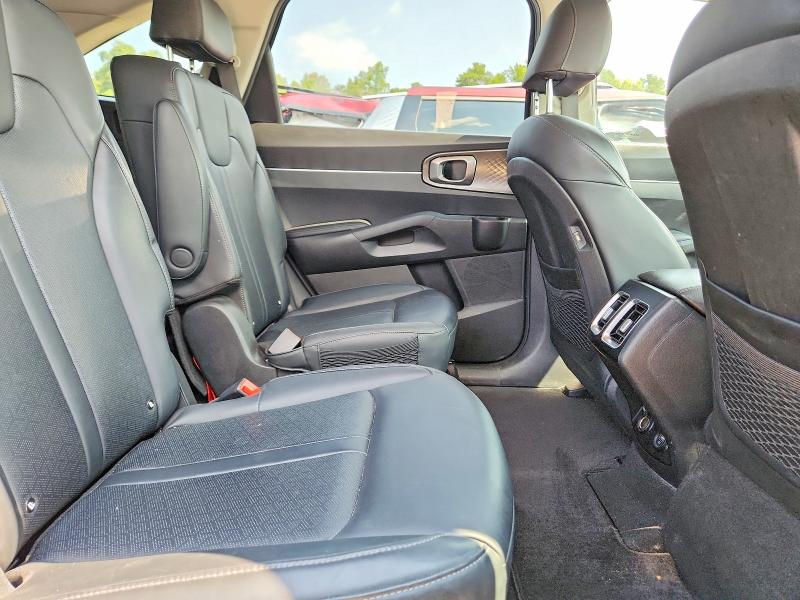 Photo 11 from auction – 2023 KIA SORENTO with VIN KNDRHDLG4P5176658