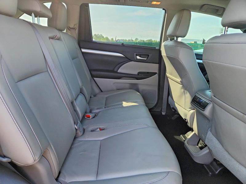Zdjęcie 11 z aukcji – 2017 TOYOTA HIGHLANDER z VIN 5TDJZRFH5HS438923