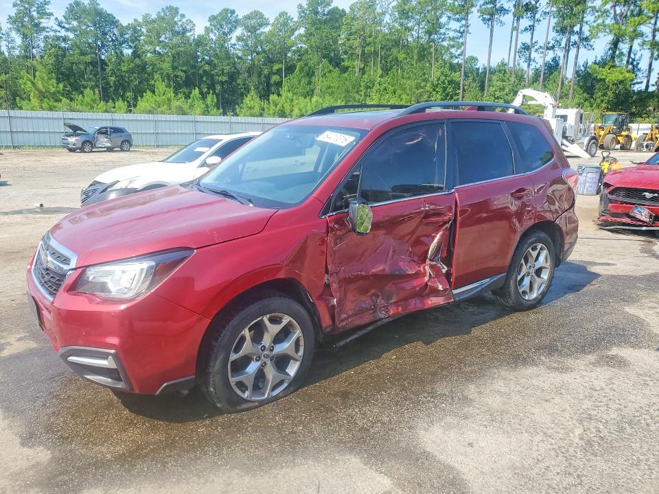 SUBARU FORESTER 2017 with VIN JF2SJAWC5HH550886 - Photo from auction