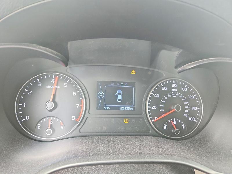 Photo 9 from auction – 2018 KIA OPTIMA with VIN 5XXGT4L34JG191182
