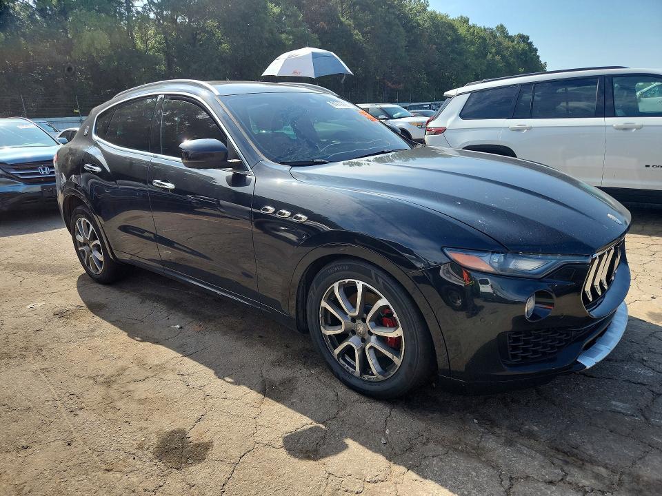 Photo 4 from auction – 2017 MASERATI LEVANTE with VIN ZN661XUL9HX233266