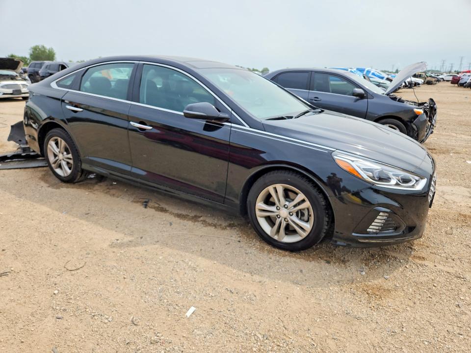 Photo 4 from auction – 2019 HYUNDAI SONATA with VIN 5NPE34AF1KH758040