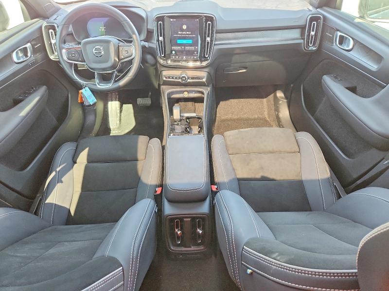 Photo 8 from auction – 2023 VOLVO C40 with VIN YV4ED3GM5P2051459