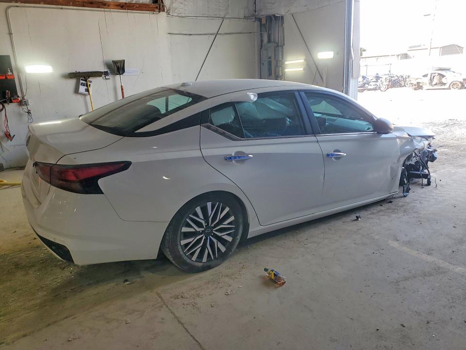 Photo 3 from auction – 2025 NISSAN ALTIMA with VIN 1N4BL4DV7SN401361