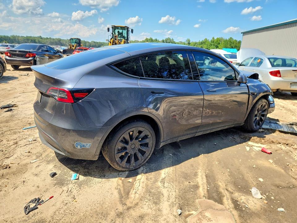 Zdjęcie 3 z aukcji – 2021 TESLA MODEL Y z VIN 5YJYGDEE1MF084671