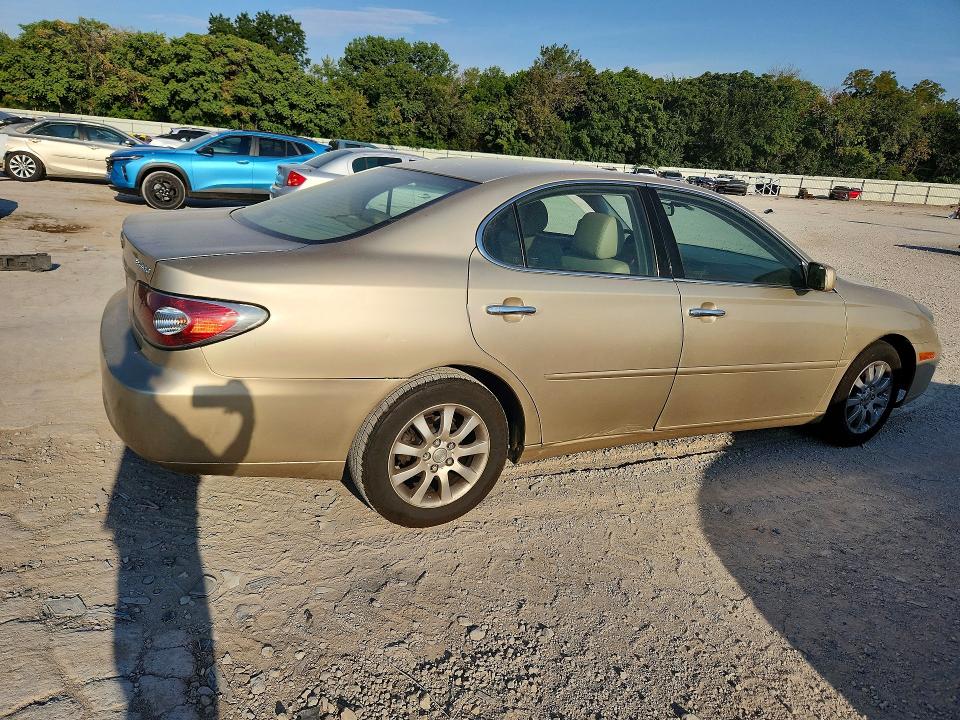 Photo 3 from auction – 2002 LEXUS ES with VIN JTHBF30G520081794