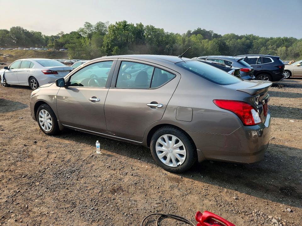 Photo 2 from auction – 2017 NISSAN VERSA with VIN 3N1CN7AP5HL858049