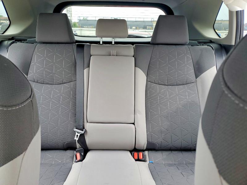 Photo 10 from auction – 2019 TOYOTA RAV4 with VIN 2T3P1RFV0KW071880