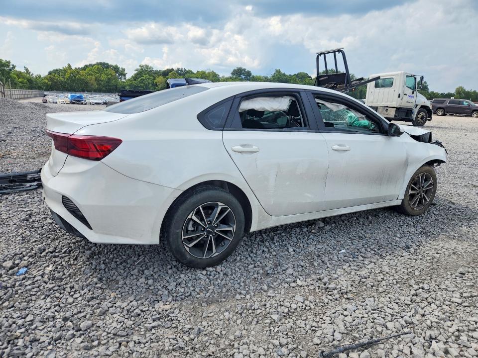 Photo 3 from auction – 2023 KIA FORTE with VIN 3KPF24AD4PE694593