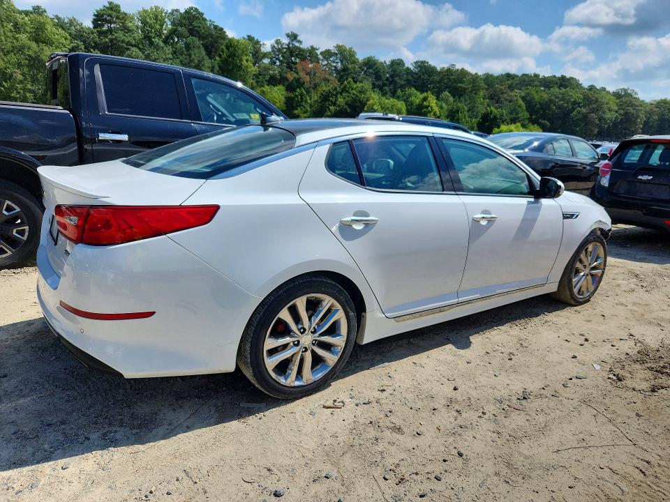 Photo 3 from auction – 2015 KIA OPTIMA with VIN 5XXGR4A67FG443963