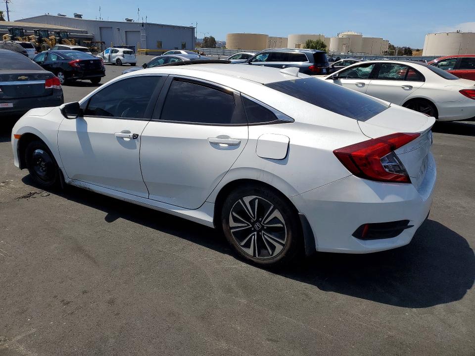 Photo 2 from auction – 2017 HONDA CIVIC with VIN 19XFC1F38HE213614
