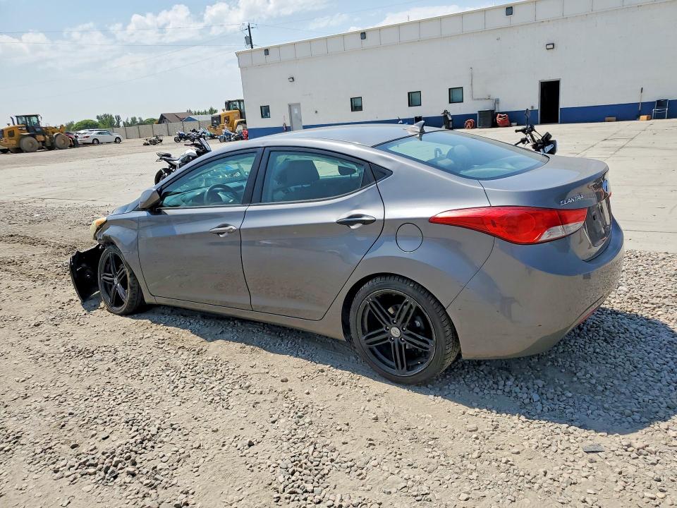 Photo 2 from auction – 2013 HYUNDAI ELANTRA with VIN 5NPDH4AE1DH211759
