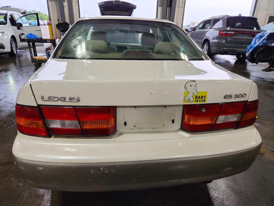 Photo 6 from auction – 1997 LEXUS ES with VIN JT8BF22G8V5005176