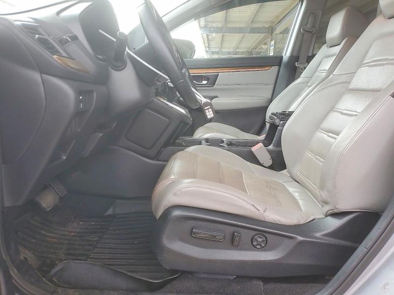 Photo 7 from auction – 2018 HONDA CR-V with VIN 7FARW2H86JE015296