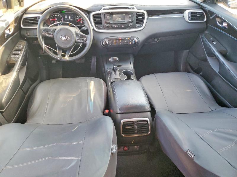 Photo 8 from auction – 2016 KIA SORENTO with VIN 5XYPG4A34GG166598