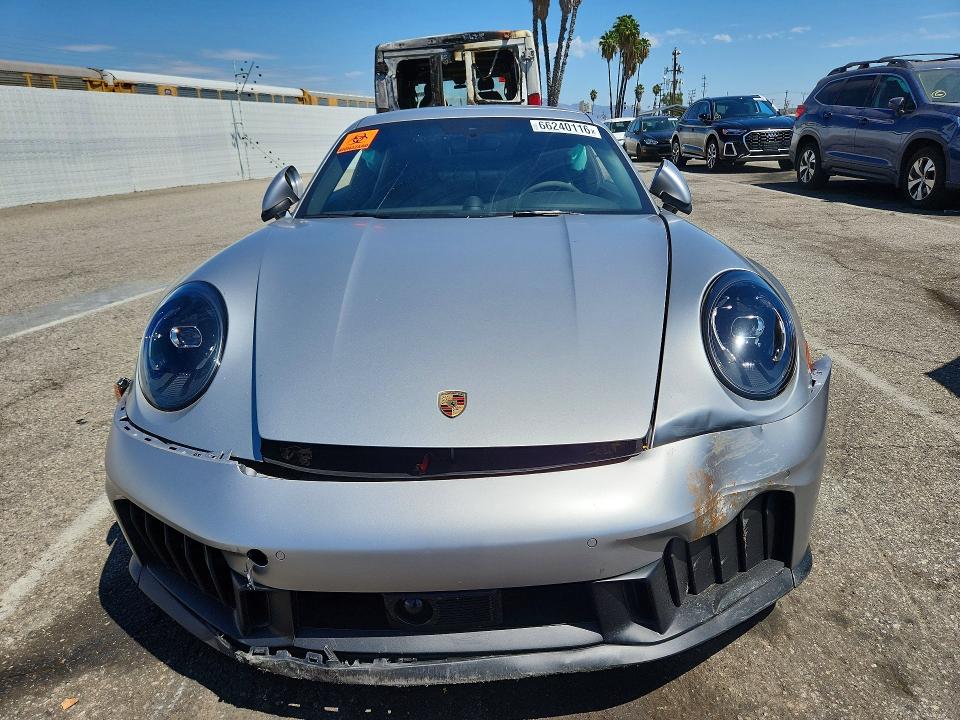 Photo 5 from auction – 2025 PORSCHE 911 with VIN WP0AB2A92SS225941