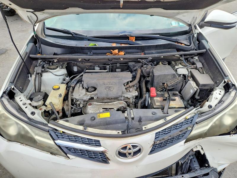 Photo 12 from auction – 2014 TOYOTA RAV4 with VIN 2T3DFREV8EW161434