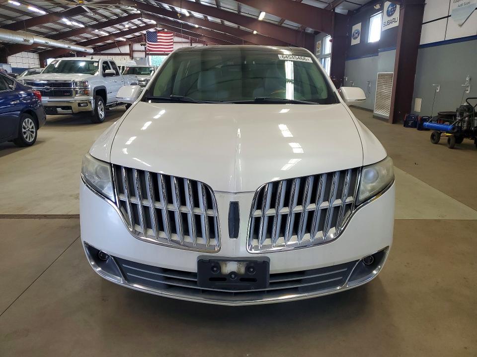 Photo 5 from auction – 2012 LINCOLN MKT with VIN 2LMHJ5AT4CBL50207