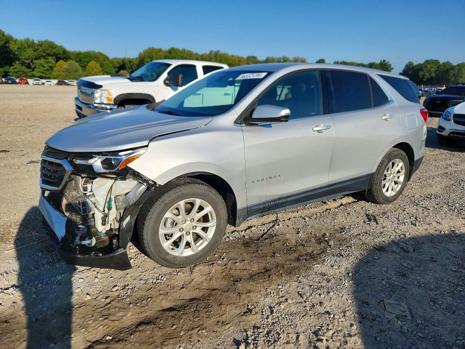 CHEVROLET EQUINOX 2018 con VIN 2GNAXJEV0J6233628 - Foto de la subasta