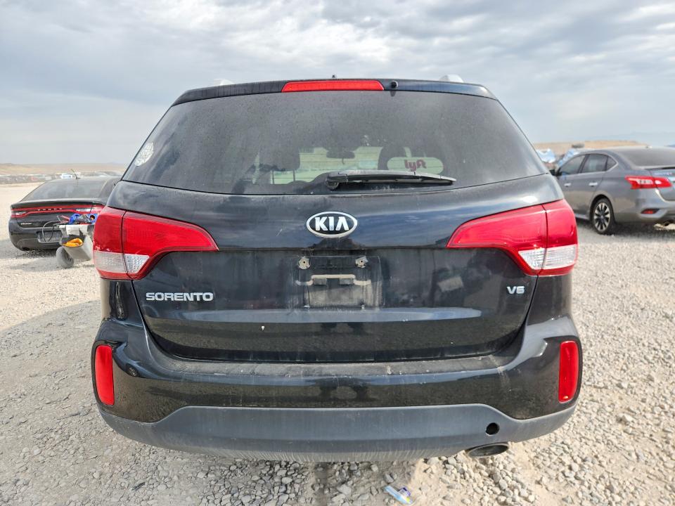 Photo 6 from auction – 2015 KIA SORENTO with VIN 5XYKTDA73FG598476