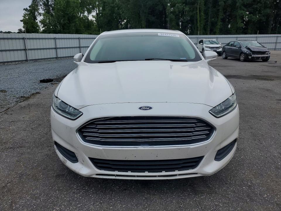 Photo 5 from auction – 2016 FORD FUSION with VIN 3FA6P0H77GR219237