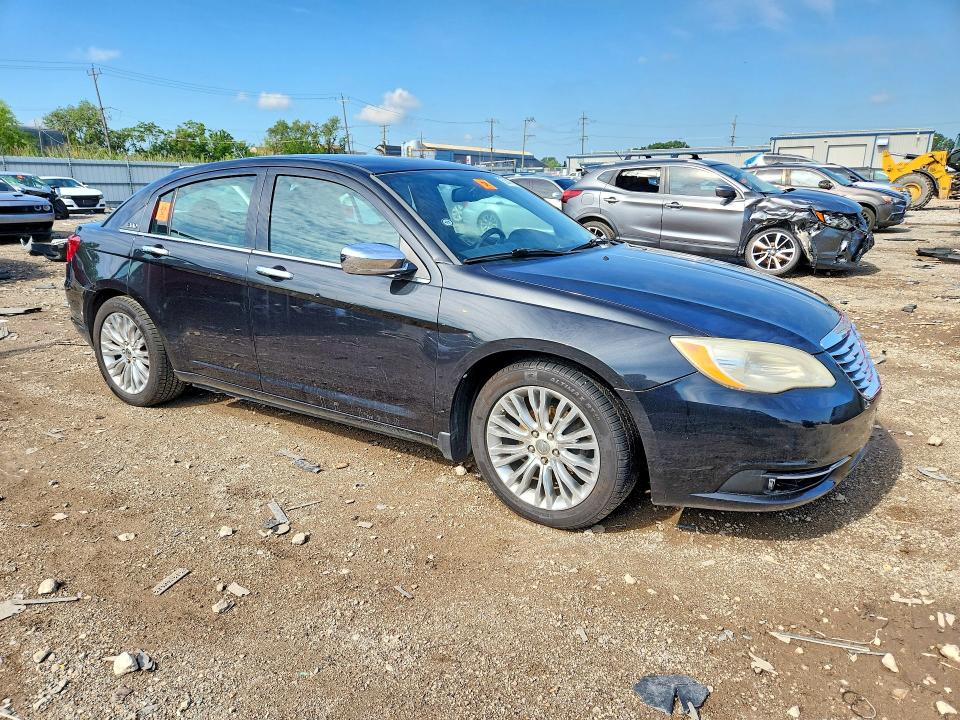 Zdjęcie 4 z aukcji – 2011 CHRYSLER 200 LIMITED z VIN 1C3BC2FG6BN517927
