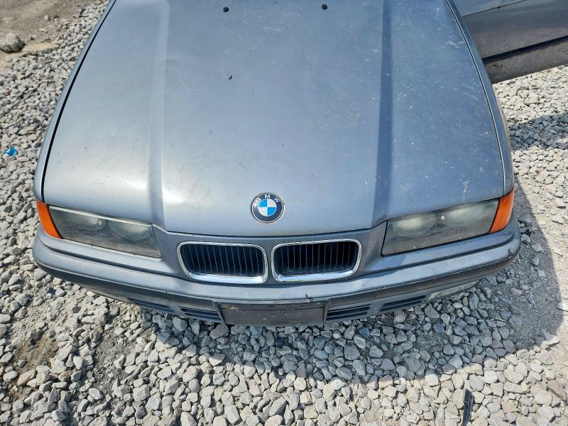 Photo 11 from auction – 1992 BMW 325 with VIN WBACB4312NFF89656