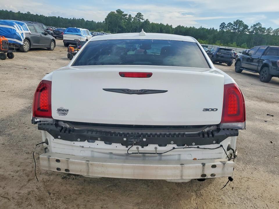 Photo 6 from auction – 2023 CHRYSLER 300 with VIN 2C3CCAAGXPH706554