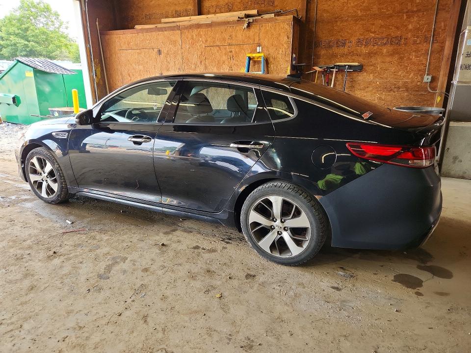 Photo 2 from auction – 2017 KIA OPTIMA with VIN 5XXGW4L28HG159702
