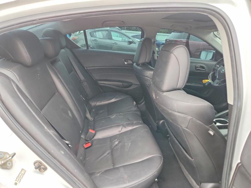 Photo 10 from auction – 2017 ACURA ILX with VIN 19UDE2F31HA002363