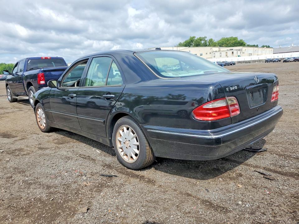 Photo 2 from auction – 2001 MERCEDES-BENZ E with VIN WDBJF65J01B340485