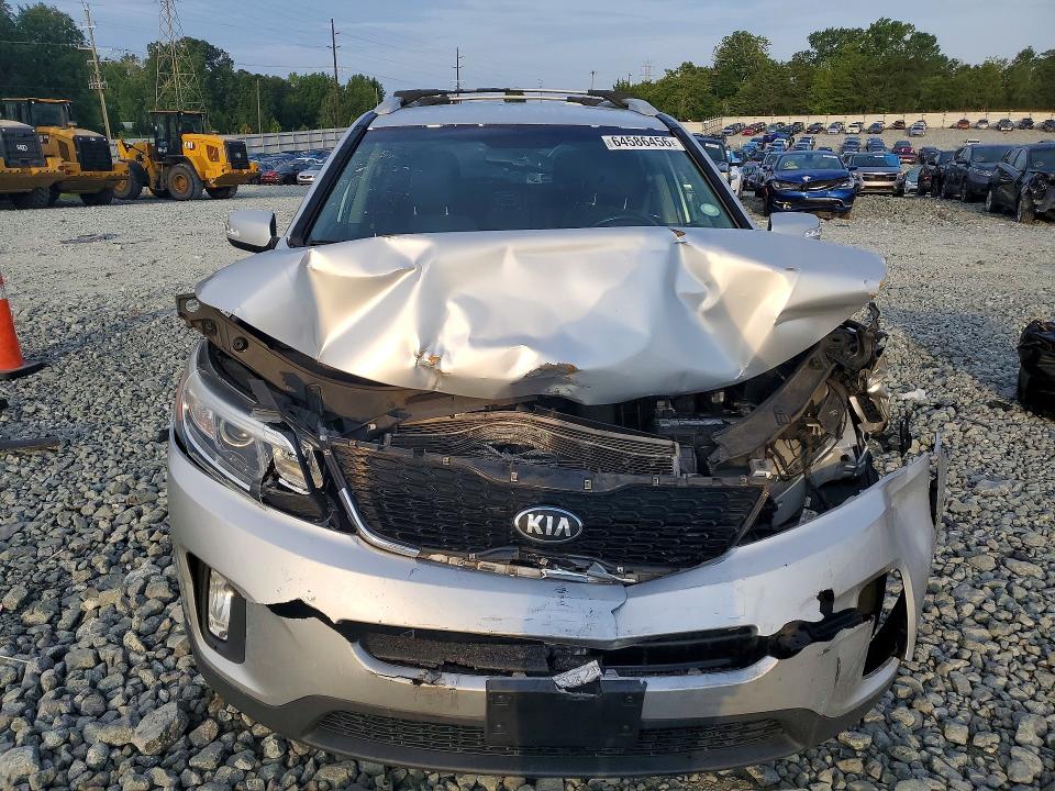 Photo 5 from auction – 2014 KIA SORENTO with VIN 5XYKT3A66EG528003